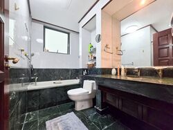 Pebble Bay (D15), Condominium #565154011